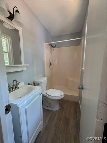 11220 Sunfield Dr, Midlothian, VA 23112