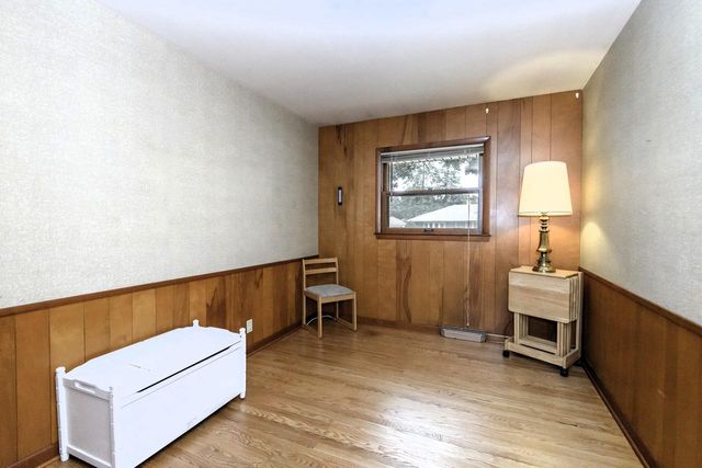 7429 W Ohio AVENUE, Milwaukee, WI 53219