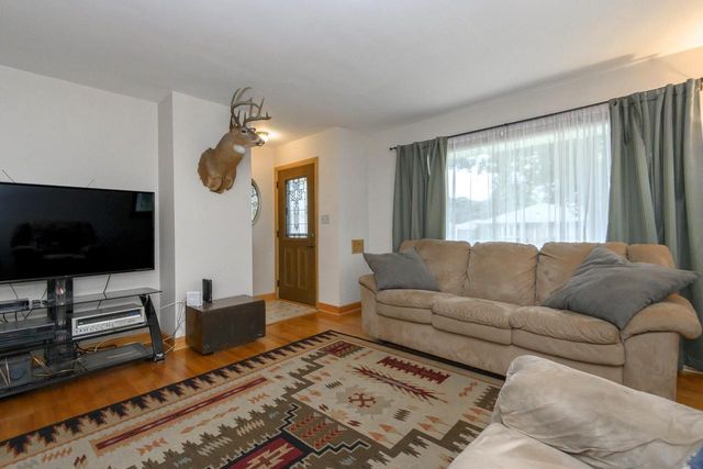 7429 W Ohio AVENUE, Milwaukee, WI 53219