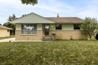 7429 W Ohio AVENUE, Milwaukee, WI 53219