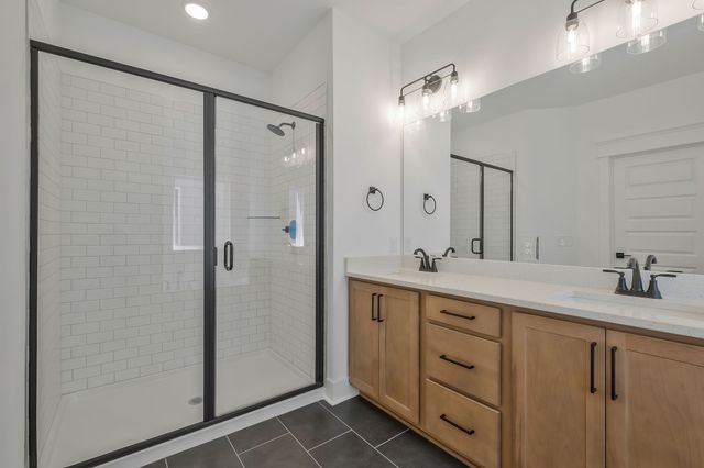 82 Russell Court, Lebanon, TN 37087