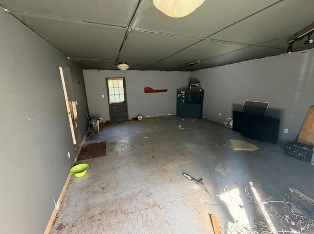 8200 E 133rd Terrace, Grandview, MO 64030