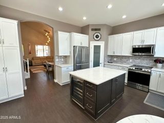 4831 E Robin Lane, Phoenix, AZ 85054
