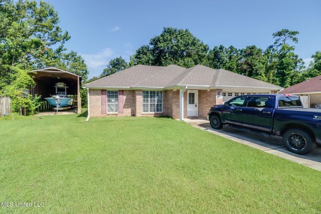 6909 N Rue Mornay, Biloxi, MS 39532