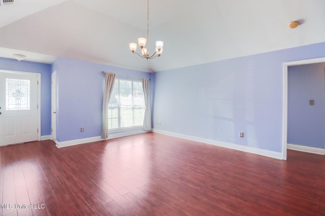 6909 N Rue Mornay, Biloxi, MS 39532