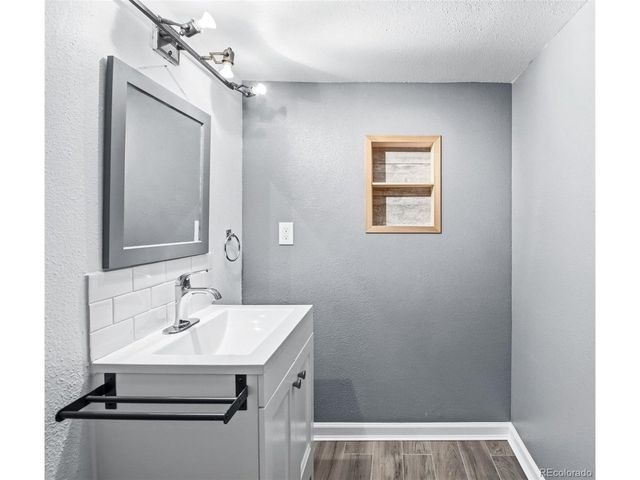 9400 E Iliff Ave 333, Denver, CO 80231