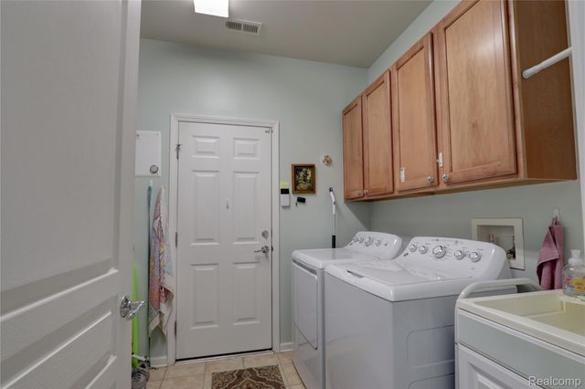 26489 Higgins Way, Brownstown Charter Township, MI 48134