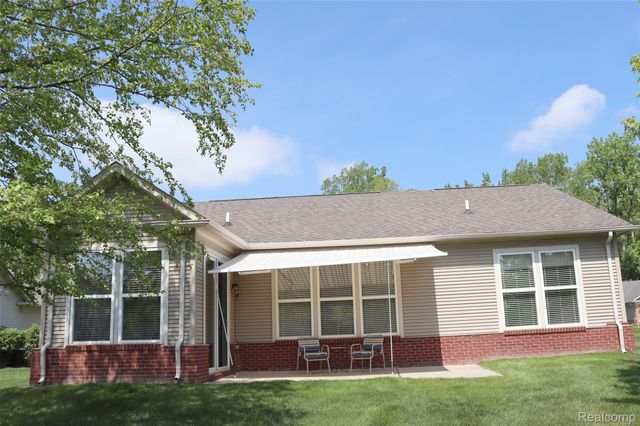 26489 Higgins Way, Brownstown Charter Township, MI 48134
