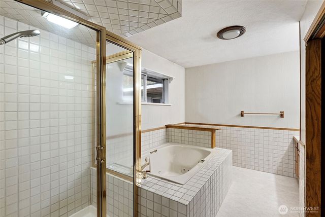 1723 Shorewood Drive, Bremerton, WA 98312