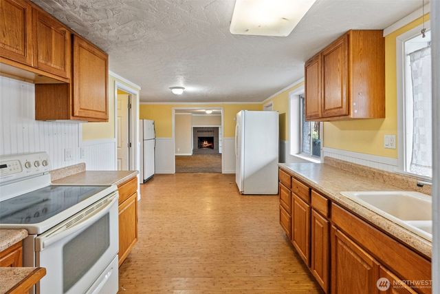 1723 Shorewood Drive, Bremerton, WA 98312