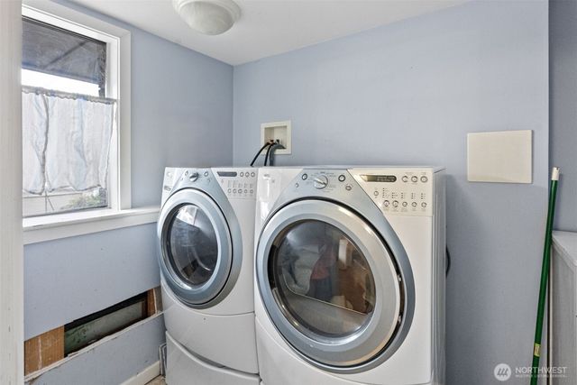 1723 Shorewood Drive, Bremerton, WA 98312