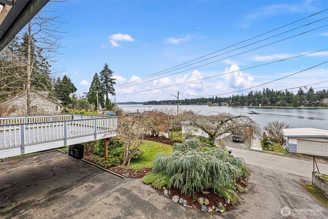 1723 Shorewood Drive, Bremerton, WA 98312