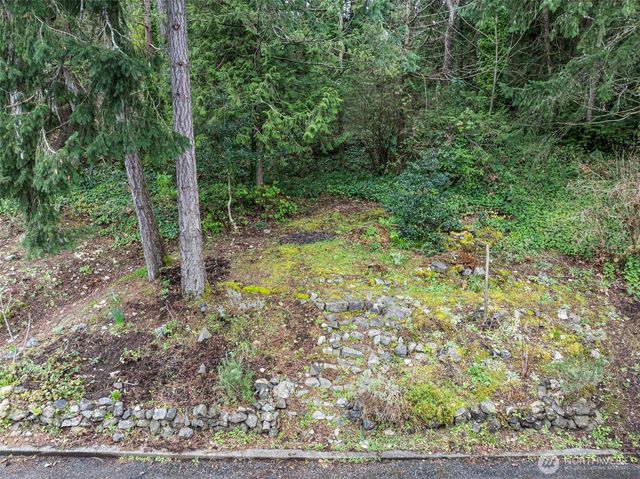 1723 Shorewood Drive, Bremerton, WA 98312