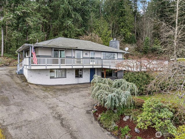 1723 Shorewood Drive, Bremerton, WA 98312