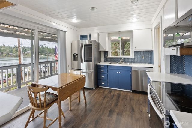 1723 Shorewood Drive, Bremerton, WA 98312