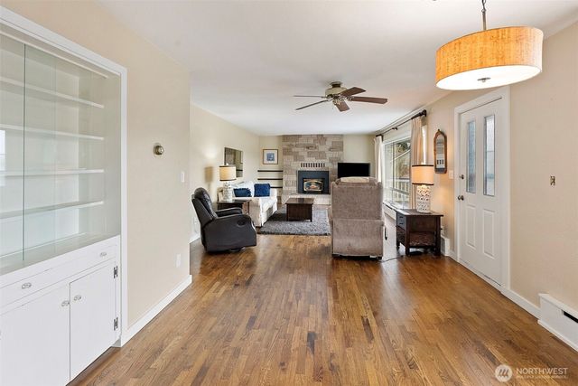 1723 Shorewood Drive, Bremerton, WA 98312