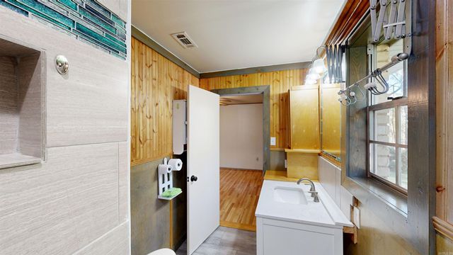 250 Mission Drive, Malvern, AR 72104