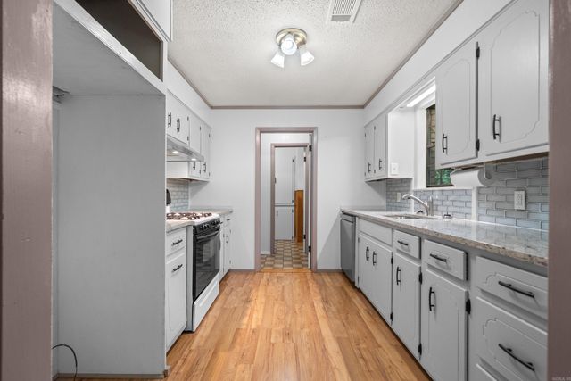 250 Mission Drive, Malvern, AR 72104