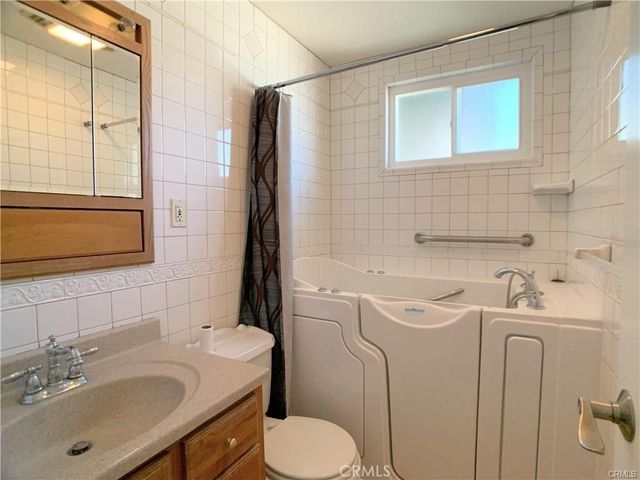 12931 Roswell Avenue, Chino, CA 91710