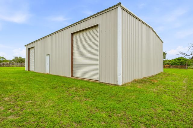 621 County Road 484, Stephenville, TX 76401