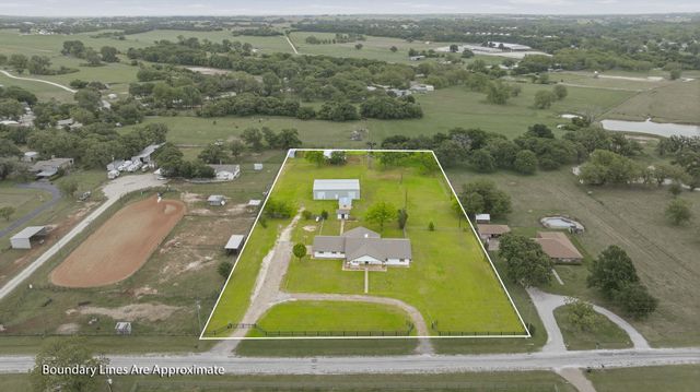 621 County Road 484, Stephenville, TX 76401