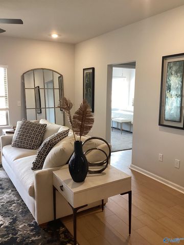 231 NE Paca Lane NE, Huntsville, AL 35811