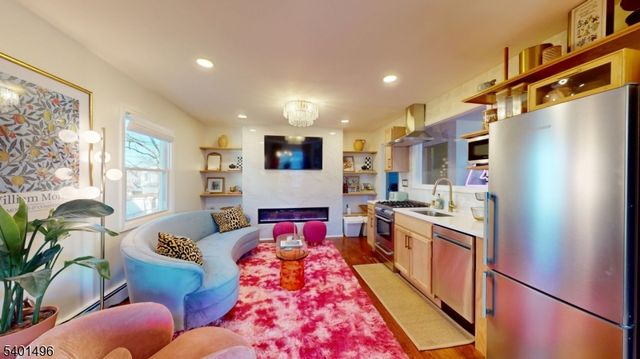 121 3Rd St 2, South Orange Village Twp., NJ 07079