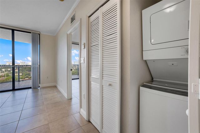 2301 SW 27th Avenue 1102, Miami, FL 33145