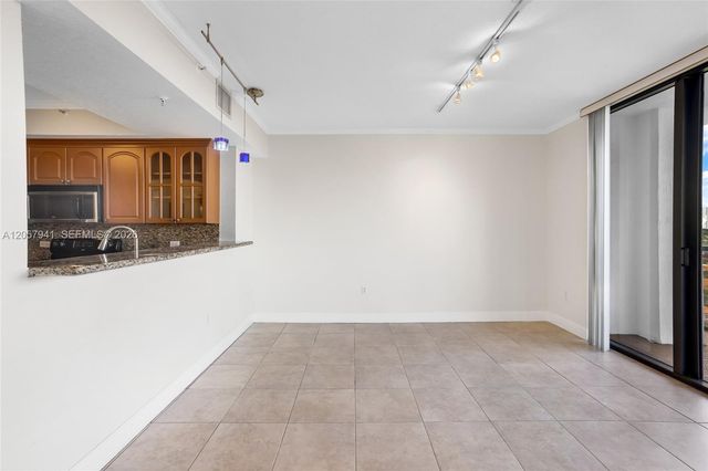 2301 SW 27th Avenue 1102, Miami, FL 33145