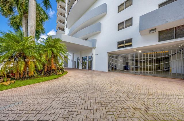 2301 SW 27th Avenue 1102, Miami, FL 33145