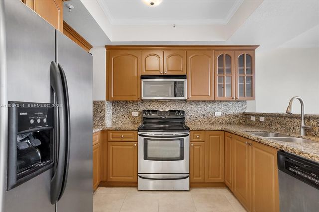 2301 SW 27th Avenue 1102, Miami, FL 33145