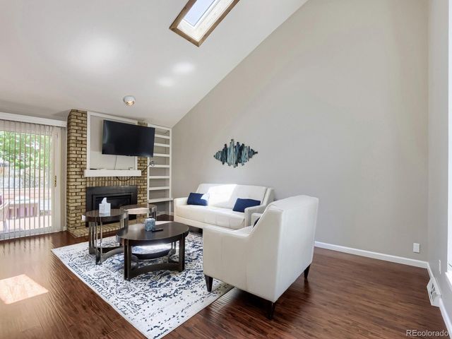 2884 S Oakland Cir, Aurora, CO 80014