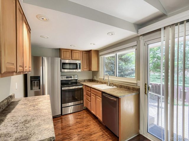 2884 S Oakland Cir, Aurora, CO 80014