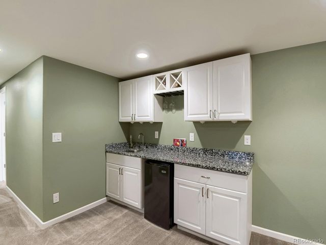 2884 S Oakland Cir, Aurora, CO 80014