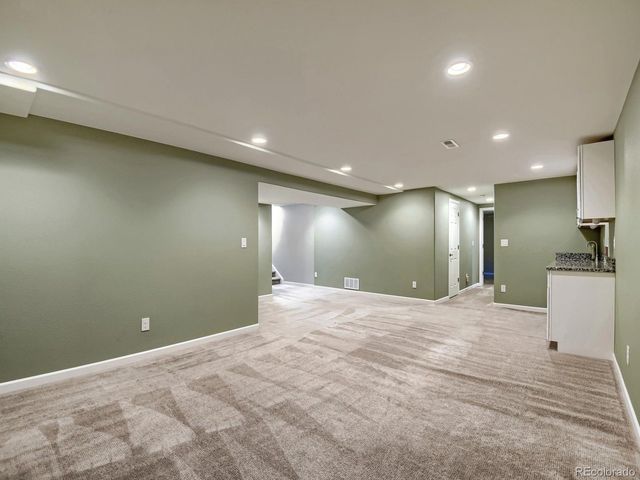 2884 S Oakland Cir, Aurora, CO 80014