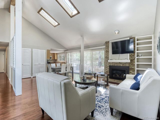 2884 S Oakland Cir, Aurora, CO 80014