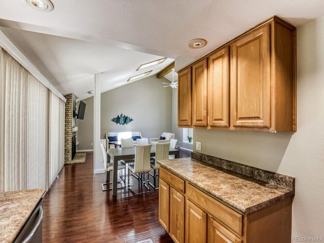 2884 S Oakland Cir, Aurora, CO 80014
