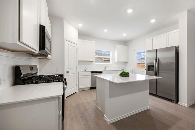 954 Soapstone PASS, Maxwell, TX 78656