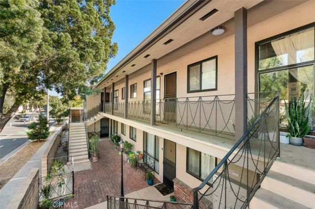112 N Mar Vista Avenue, Pasadena, CA 91106