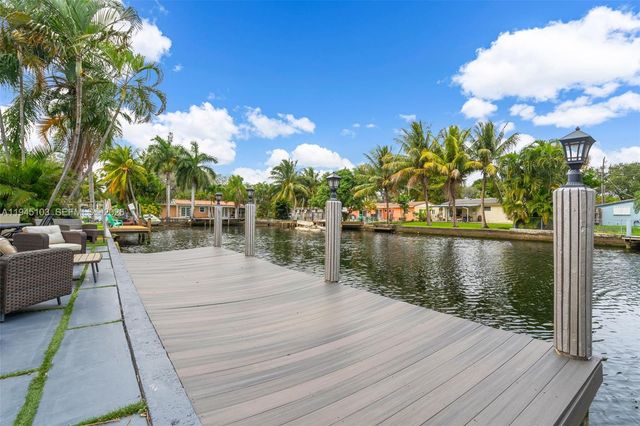 2721 Harding St, Hollywood, FL 33020