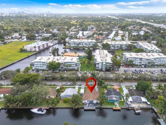 2721 Harding St, Hollywood, FL 33020