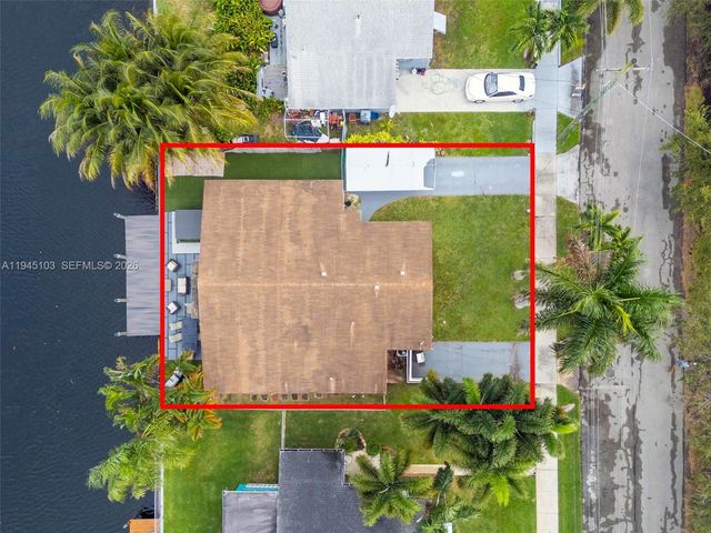 2721 Harding St, Hollywood, FL 33020