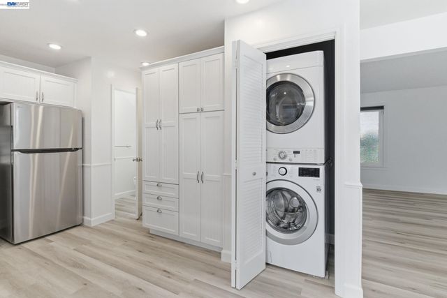 3194 Pawnee Way, Pleasanton, CA 94588