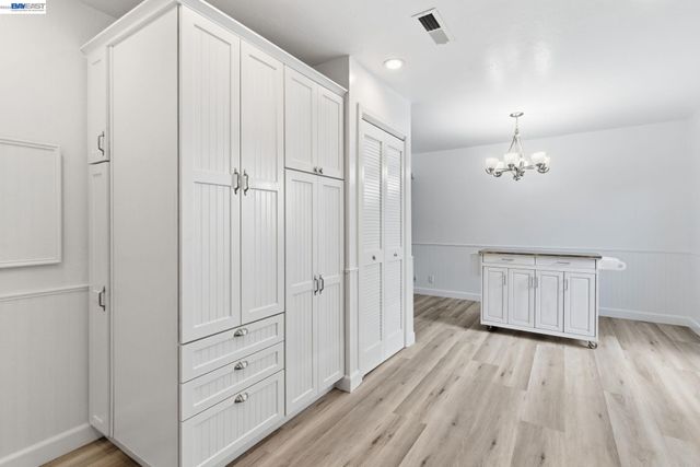 3194 Pawnee Way, Pleasanton, CA 94588