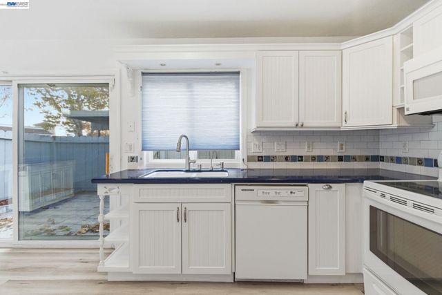 3194 Pawnee Way, Pleasanton, CA 94588