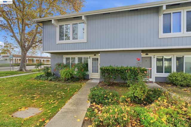 3194 Pawnee Way, Pleasanton, CA 94588