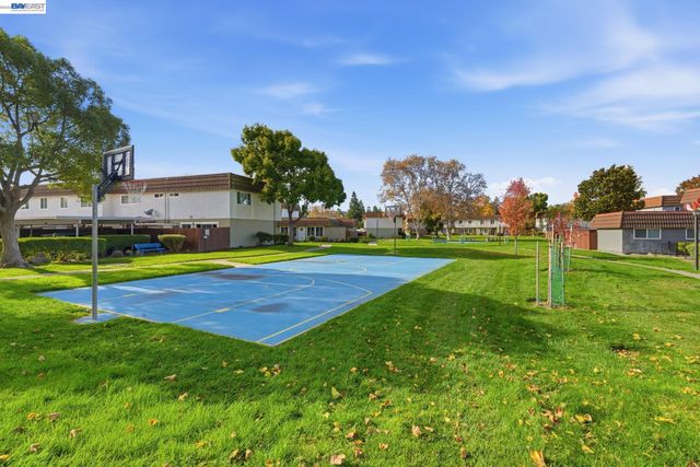 3194 Pawnee Way, Pleasanton, CA 94588