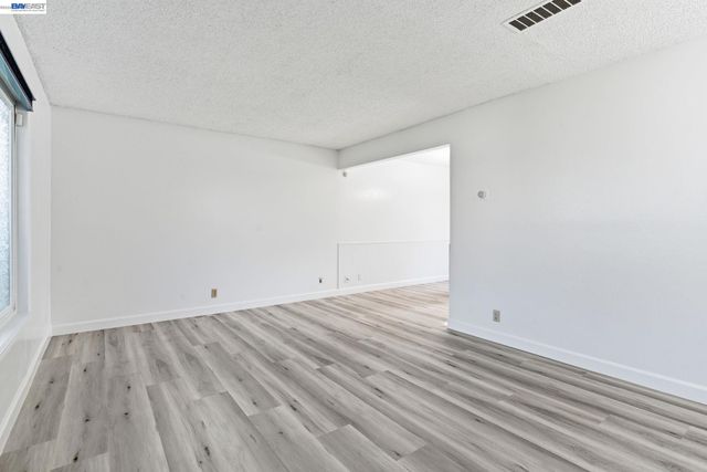 3194 Pawnee Way, Pleasanton, CA 94588