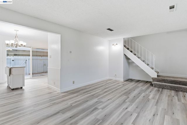 3194 Pawnee Way, Pleasanton, CA 94588