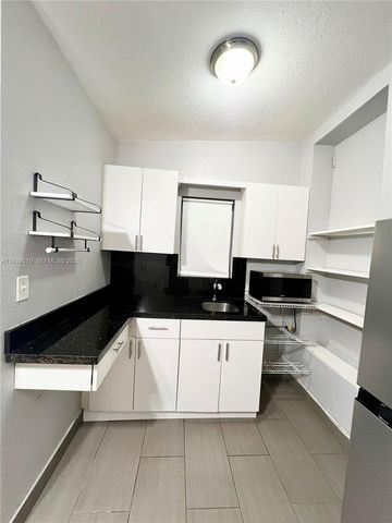 1400 SW 29th Ave, Miami, FL 33145